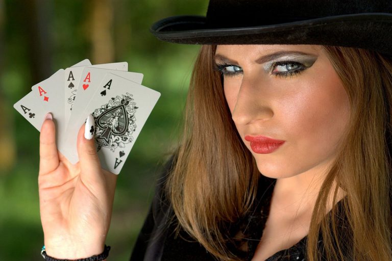 Titelbild zu „Pokern im Netz wird immer beliebter“